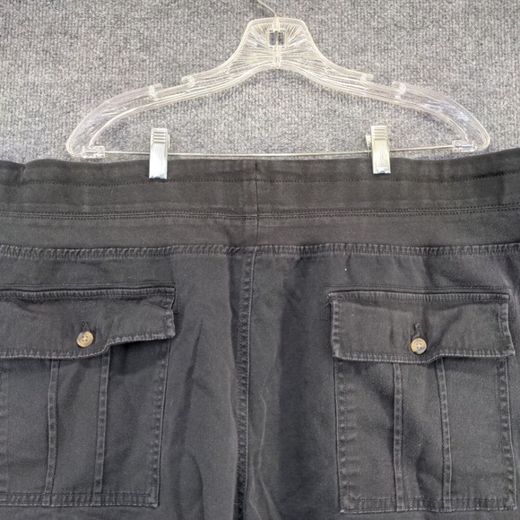 Terra & Sky Women's Chino Shorts Black Size 4X 28W-30W Cotton Blend - Picture 3 of 11